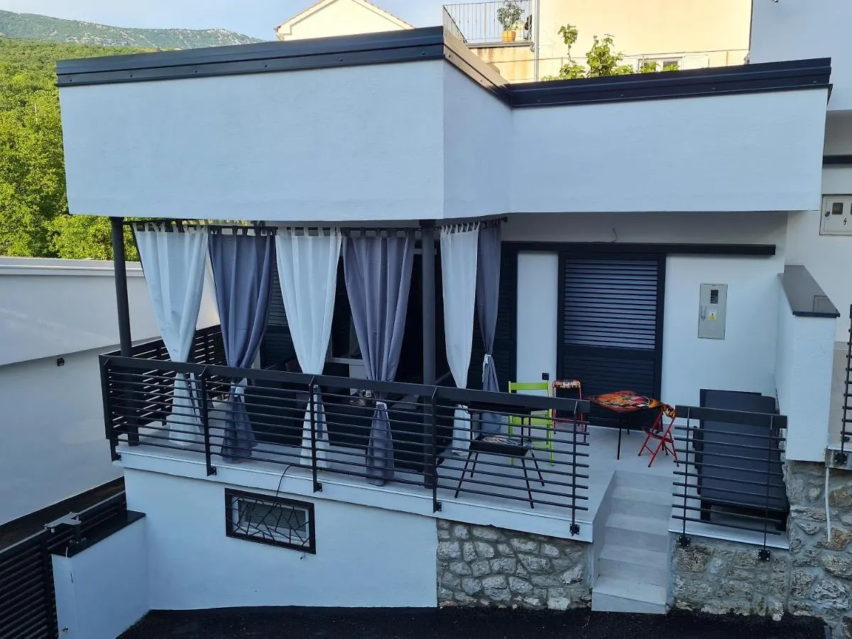Kuca Za Odmor Rene Villa Jadranovo Holiday home